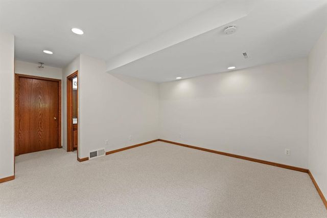 1038 N Thompson Drive, Madison, WI 53704