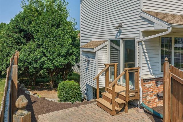 1038 N Thompson Drive, Madison, WI 53704
