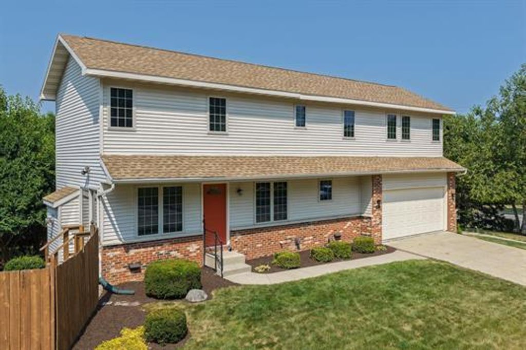 1038 N Thompson Drive, Madison, WI 53704