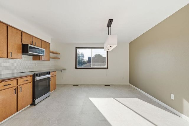 4903 N Elm St, Spokane, WA 99205