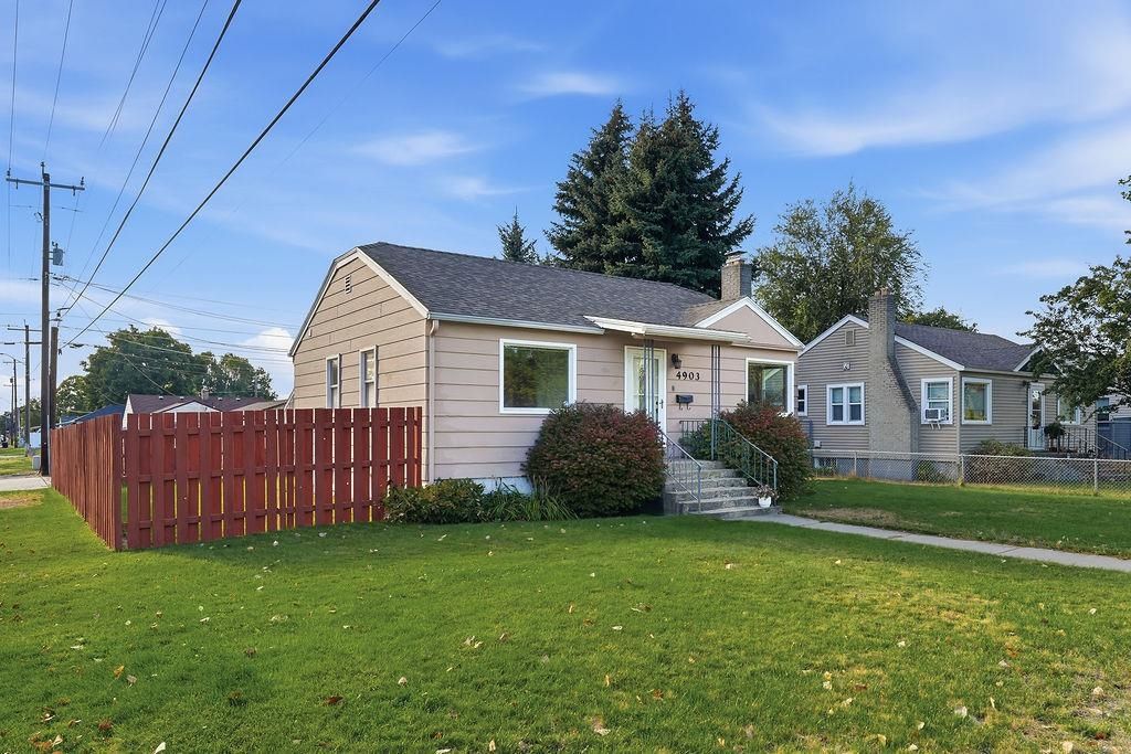 4903 N Elm St, Spokane, WA 99205 photo 2