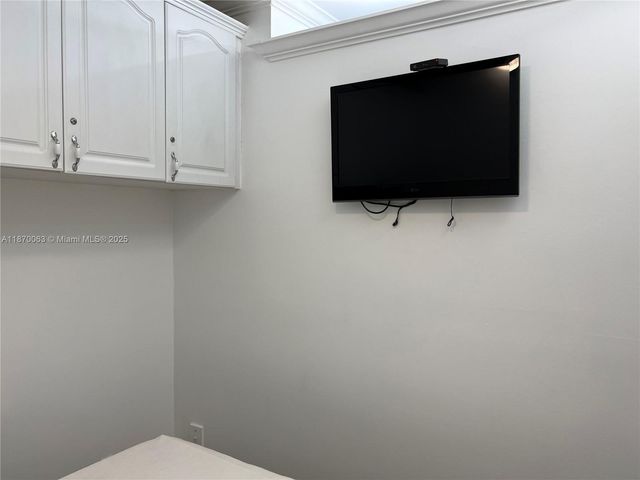 3710 Collins Ave N-103, Miami Beach, FL 33140