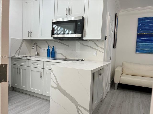 3710 Collins Ave N-103, Miami Beach, FL 33140