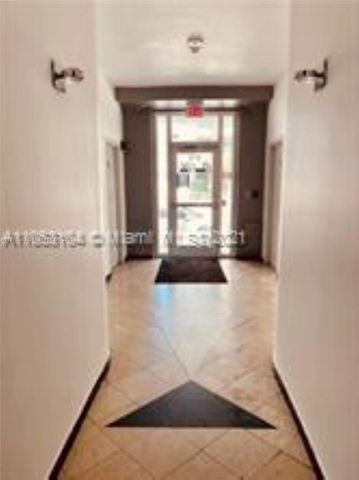 3710 Collins Ave N-103, Miami Beach, FL 33140