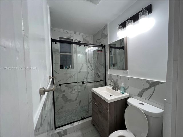 3710 Collins Ave N-103, Miami Beach, FL 33140