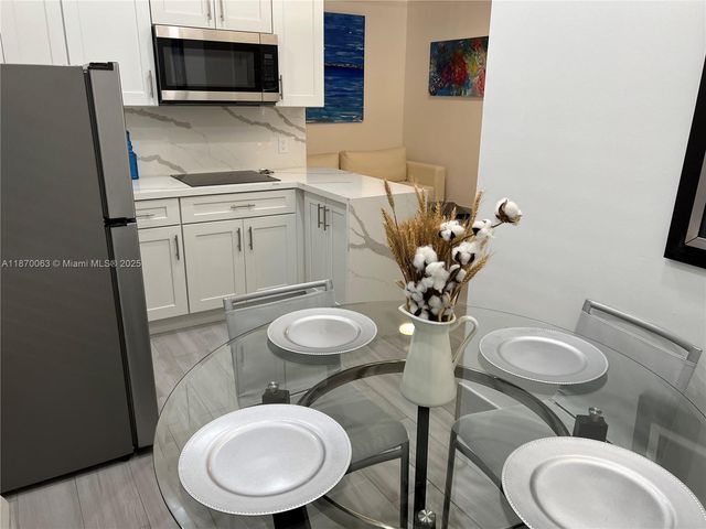 3710 Collins Ave N-103, Miami Beach, FL 33140