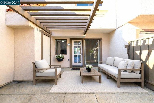 564 Pimlico Ct, Walnut Creek, CA 94597