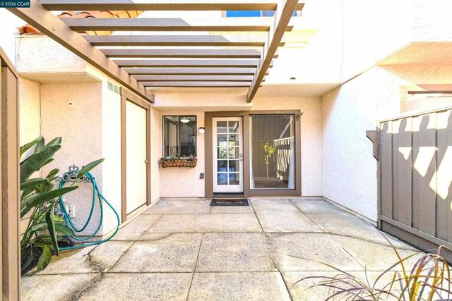 564 Pimlico Ct, Walnut Creek, CA 94597