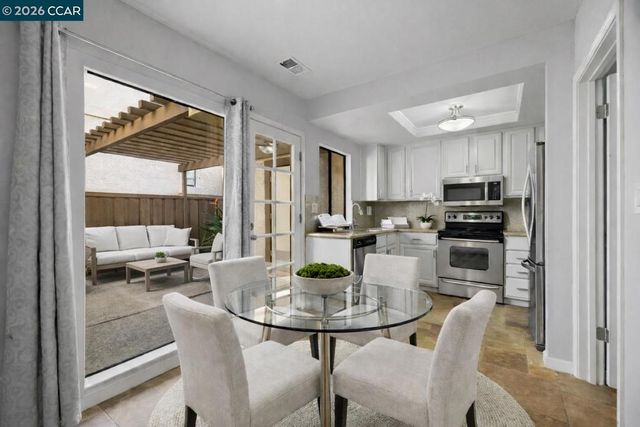 564 Pimlico Ct, Walnut Creek, CA 94597