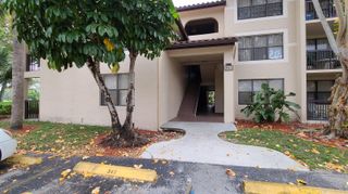 4501 W Mcnab Road 11, Pompano Beach, FL 33069