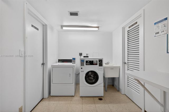 20379 W Country Club Dr 2234, Aventura, FL 33180