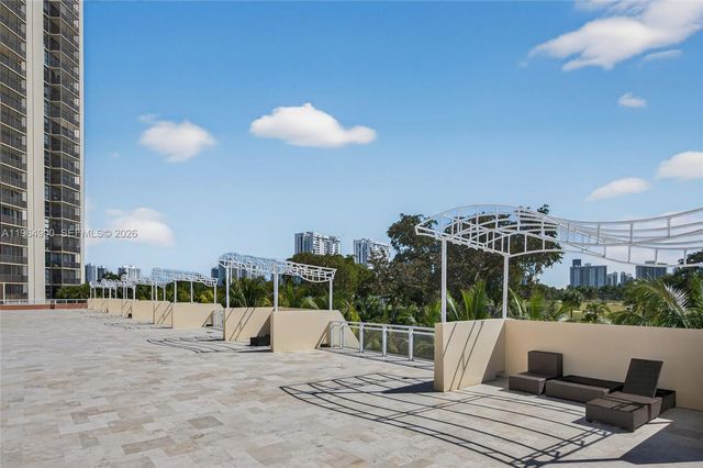 20379 W Country Club Dr 2234, Aventura, FL 33180