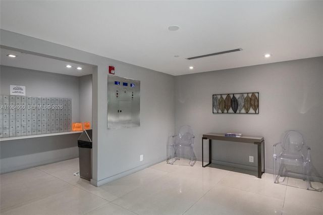 20379 W Country Club Dr 2234, Aventura, FL 33180