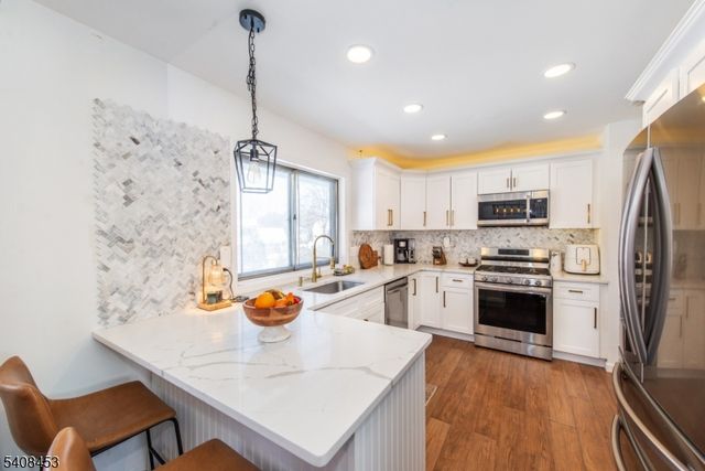 176 Harrison Rd, Parsippany-troy Hills Twp., NJ 07054