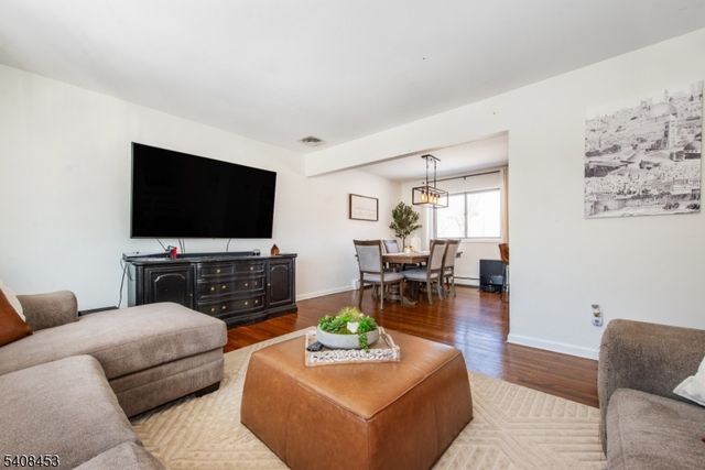 176 Harrison Rd, Parsippany-troy Hills Twp., NJ 07054