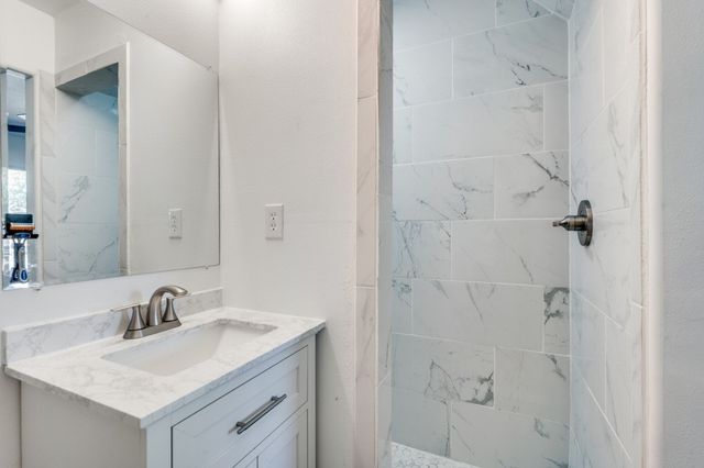 1406 Vine Street, Bridgeport, TX 76426