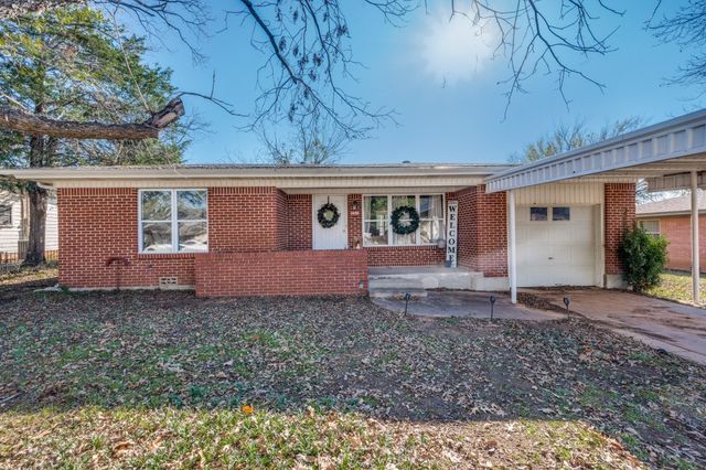 1406 Vine Street, Bridgeport, TX 76426