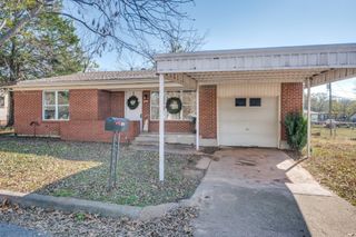 1406 Vine Street, Bridgeport, TX 76426