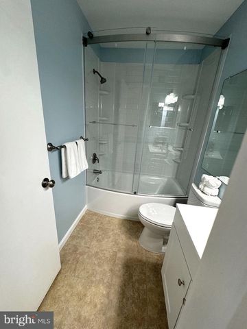 1502 THE WOODS, Cherry Hill, NJ 08003