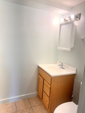 300 S Roselle Road 309, Schaumburg, IL 60193