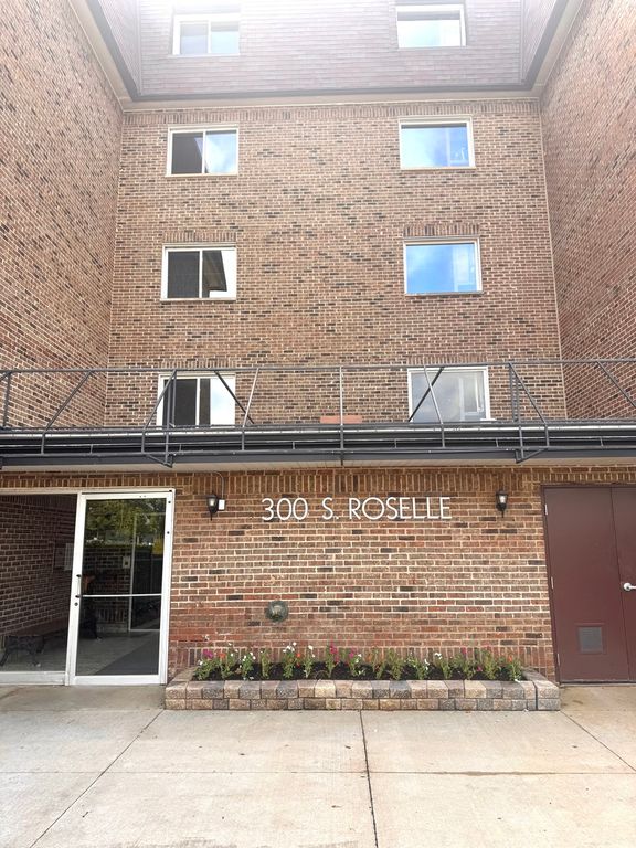 300 S Roselle Road 309, Schaumburg, IL 60193