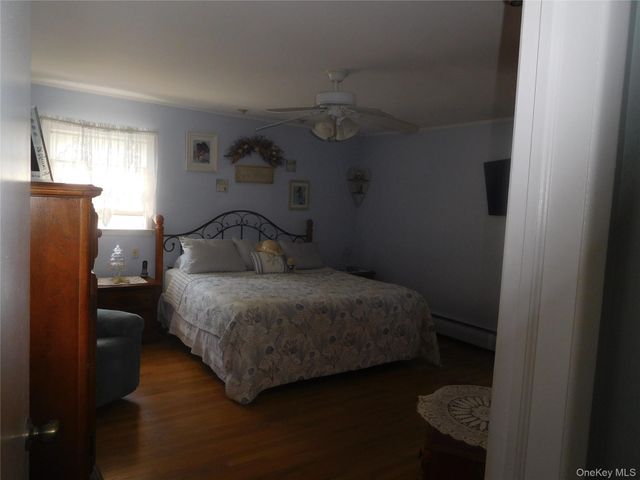 1396 Van Nostrand Place, North Merrick, NY 11566