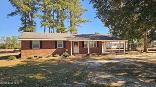 2015 Wilson Road, Clinton, NC 28328