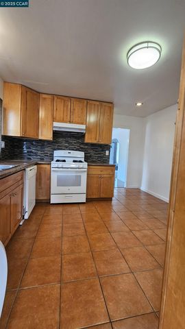 655 Garretson Ave, Rodeo, CA 94572