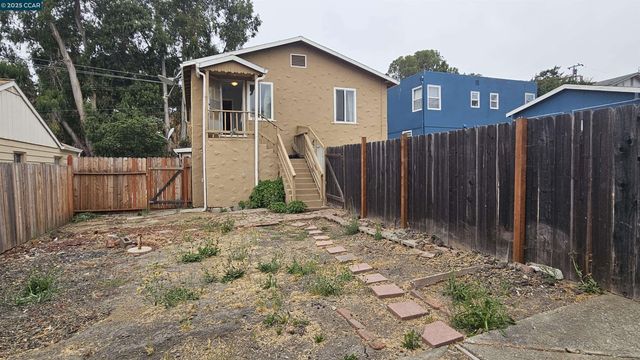 655 Garretson Ave, Rodeo, CA 94572