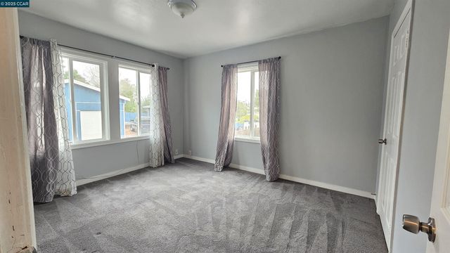 655 Garretson Ave, Rodeo, CA 94572