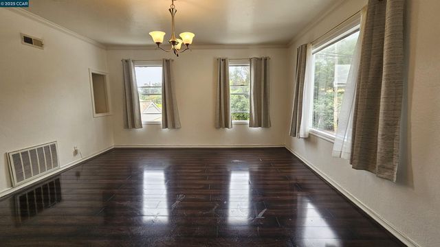 655 Garretson Ave, Rodeo, CA 94572