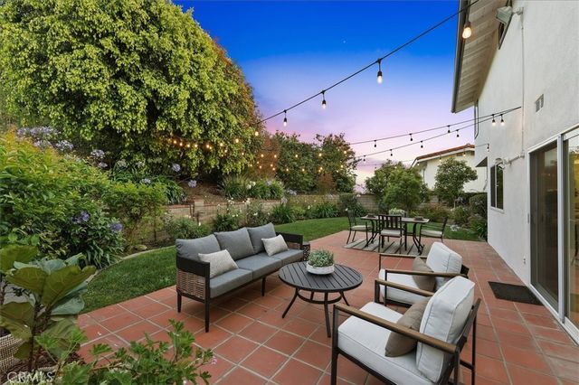 28312 Seamount Drive, Rancho Palos Verdes, CA 90275