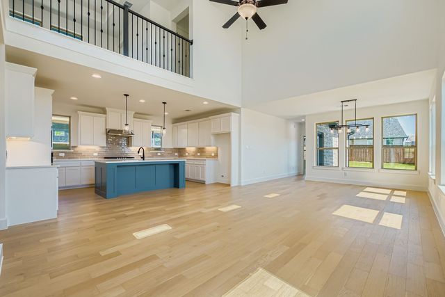 809 Willow Stream Drive, Lavon, TX 75166