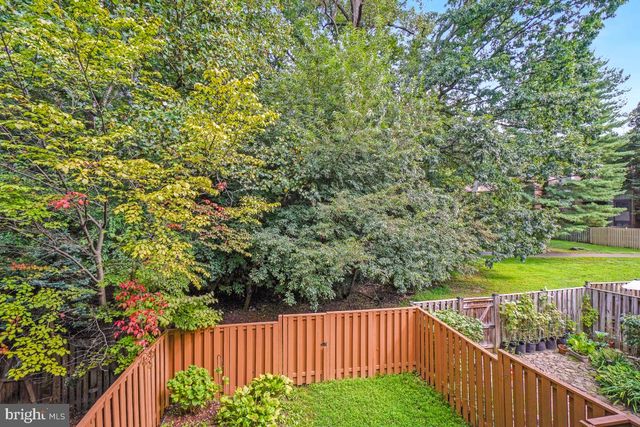 2130 GLENCOURSE LN, Reston, VA 20191