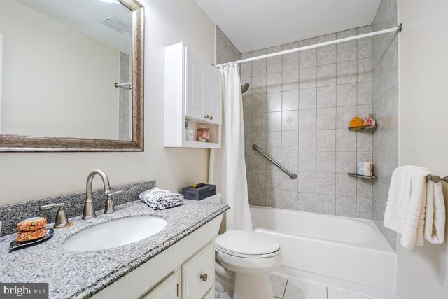 2130 GLENCOURSE LN, Reston, VA 20191