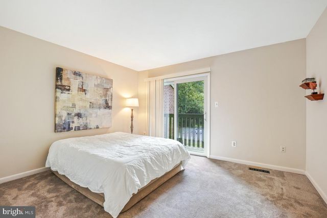 2130 GLENCOURSE LN, Reston, VA 20191