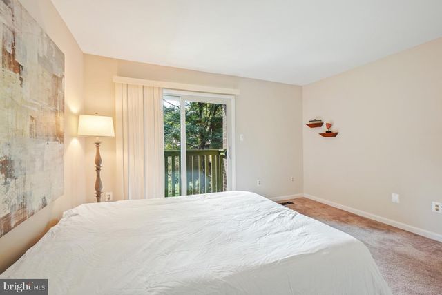 2130 GLENCOURSE LN, Reston, VA 20191