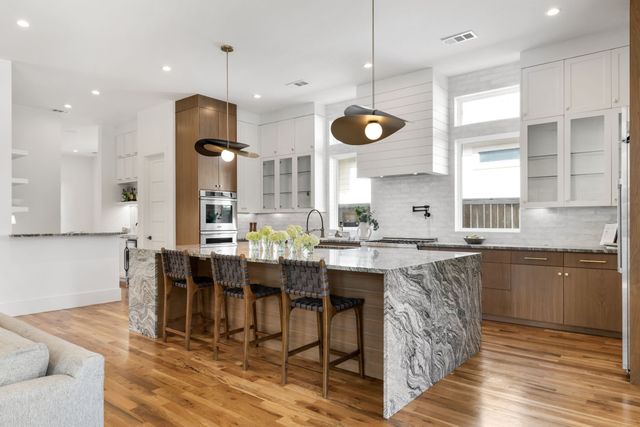5610 Goodwin Avenue, Dallas, TX 75206
