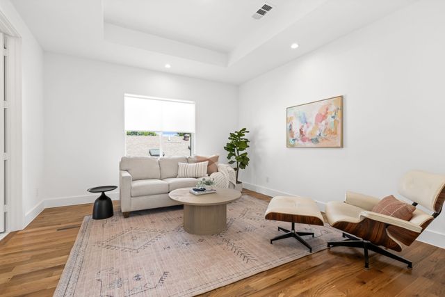 5610 Goodwin Avenue, Dallas, TX 75206