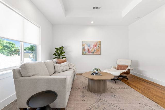 5610 Goodwin Avenue, Dallas, TX 75206