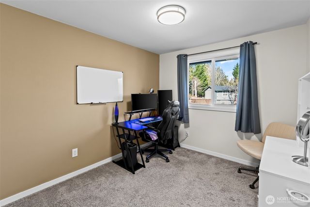 405 Falcon Court NE, Bremerton, WA 98311