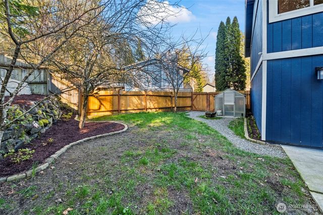 405 Falcon Court NE, Bremerton, WA 98311