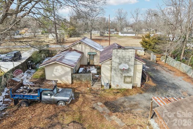 204 Harrison Drive, Belmont, NC 28012