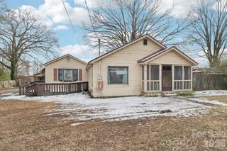 204 Harrison Drive, Belmont, NC 28012