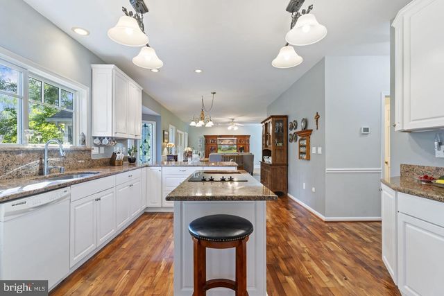 7975 BILLINGSLEY RD, White Plains, MD 20695
