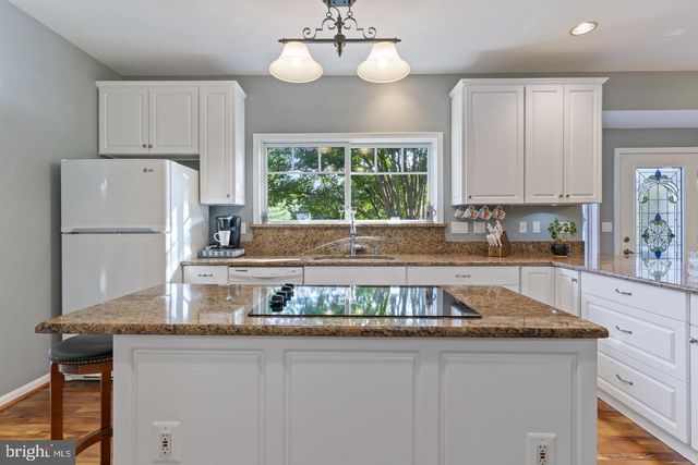 7975 BILLINGSLEY RD, White Plains, MD 20695