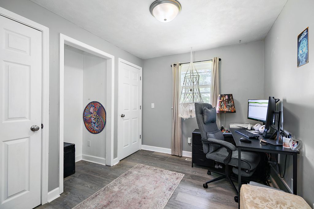 Image 13 of property listing at 1572 Cardinal Drive, Bourbonnais, IL 60914