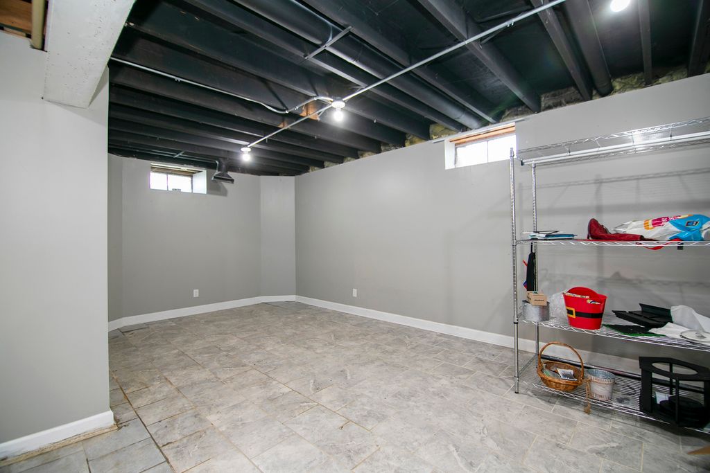 Image 15 of property listing at 1572 Cardinal Drive, Bourbonnais, IL 60914