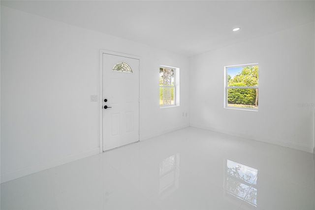 203 WATERWAY CIRCLE NE, Port Charlotte, FL 33952