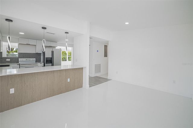 203 WATERWAY CIRCLE NE, Port Charlotte, FL 33952